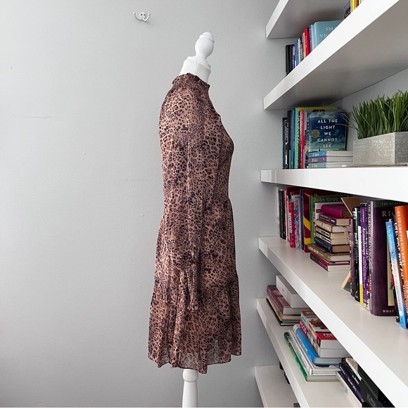 Monique Lhuillier Leopard Animal Print Chiffon Smocked Dress Sz 4 - Picture 9 of 14